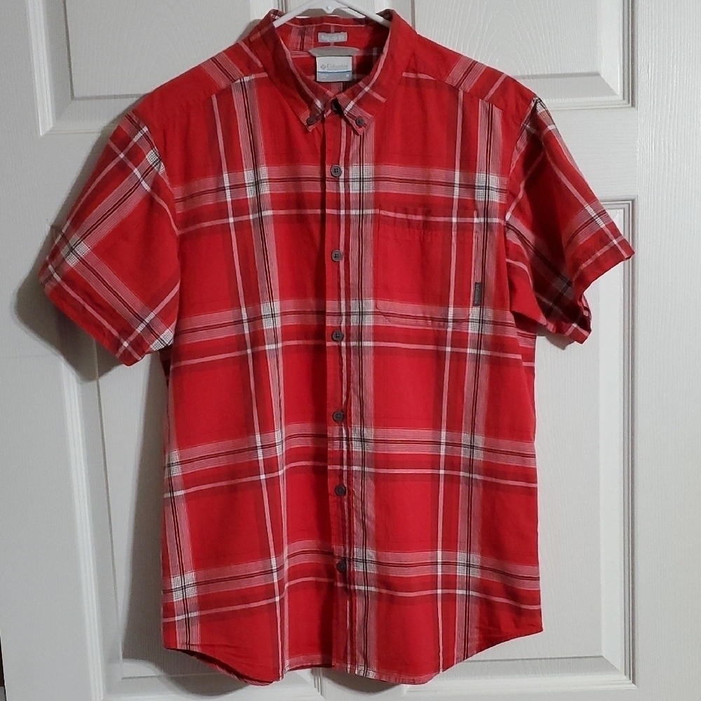 Columbia Men's Red Plaid Button Down Shirt Regular Fit Size Medium